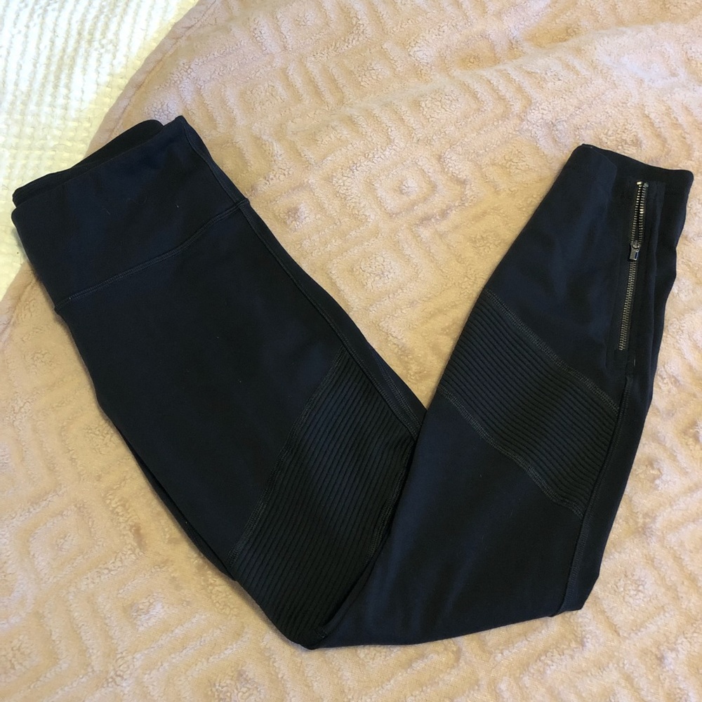 Athleta leggings